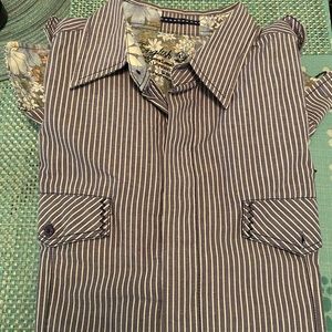 Pre owned and in very good condition : designed to celebrate The Beatles